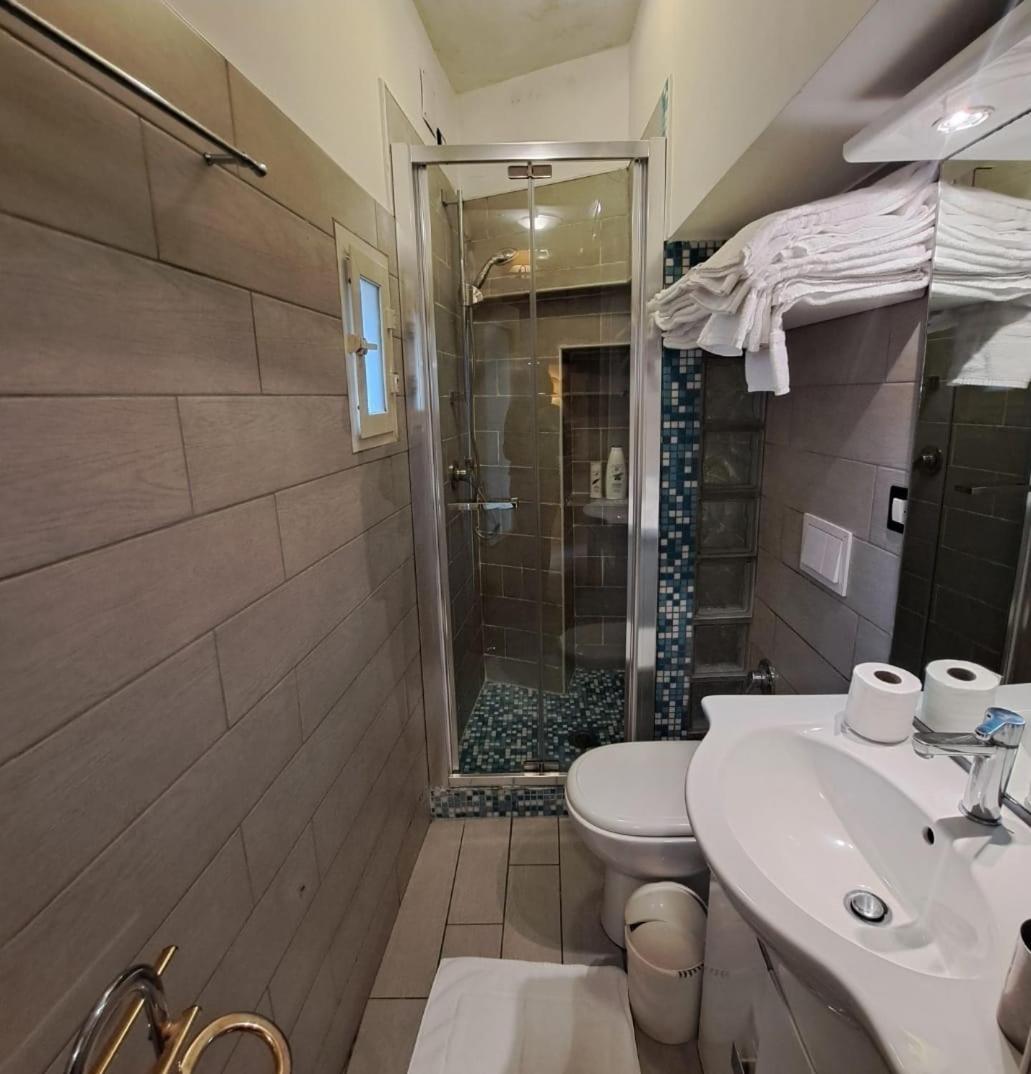Guide Tour Apartments Napoli Ngoại thất bức ảnh