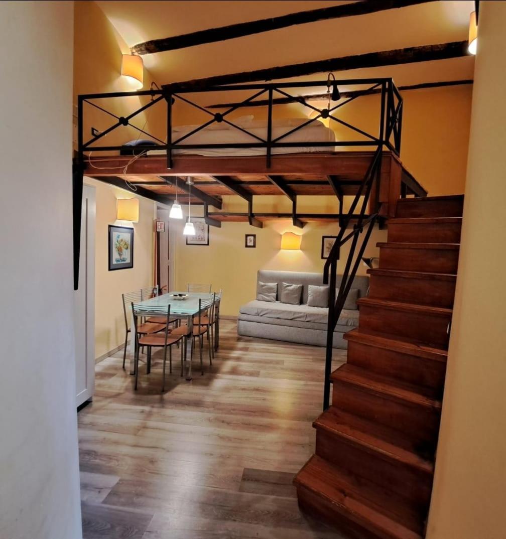 Guide Tour Apartments Napoli Ngoại thất bức ảnh