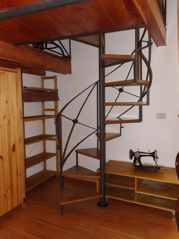 Guide Tour Apartments Napoli Ngoại thất bức ảnh