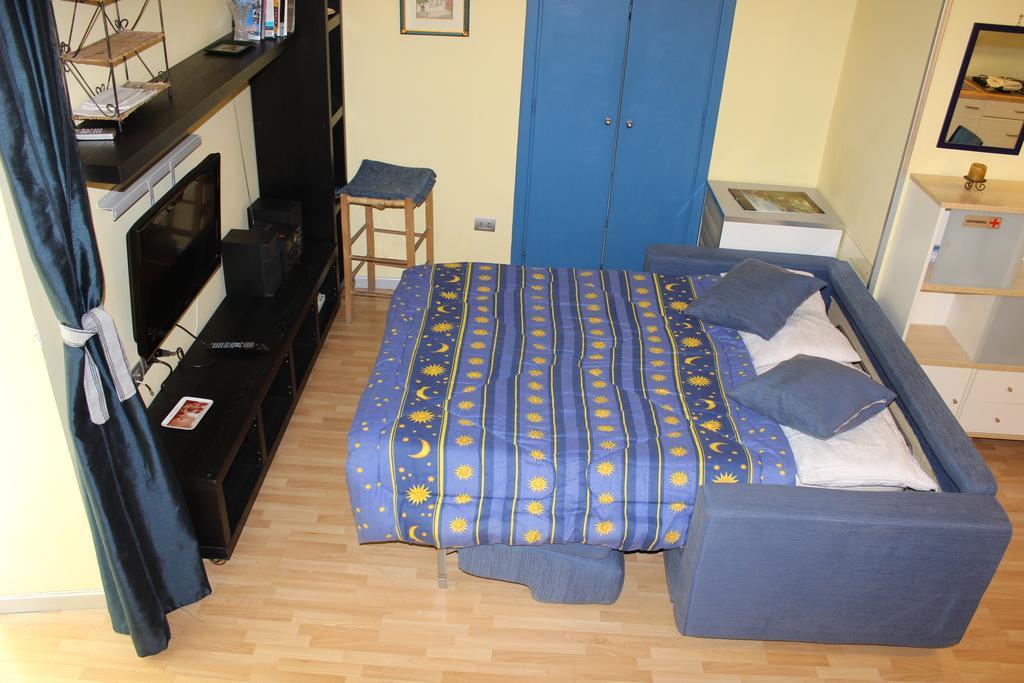 Guide Tour Apartments Napoli Ngoại thất bức ảnh