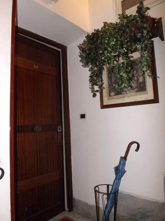 Guide Tour Apartments Napoli Ngoại thất bức ảnh