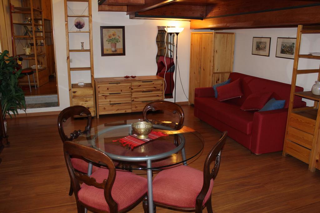 Guide Tour Apartments Napoli Ngoại thất bức ảnh