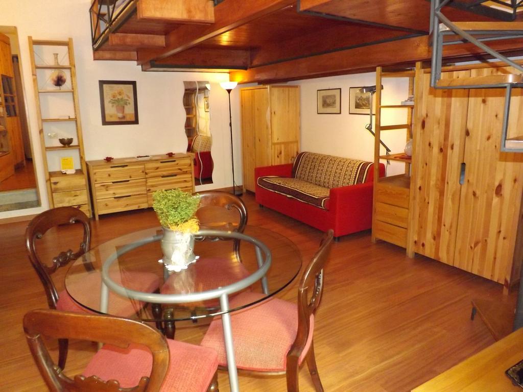 Guide Tour Apartments Napoli Ngoại thất bức ảnh